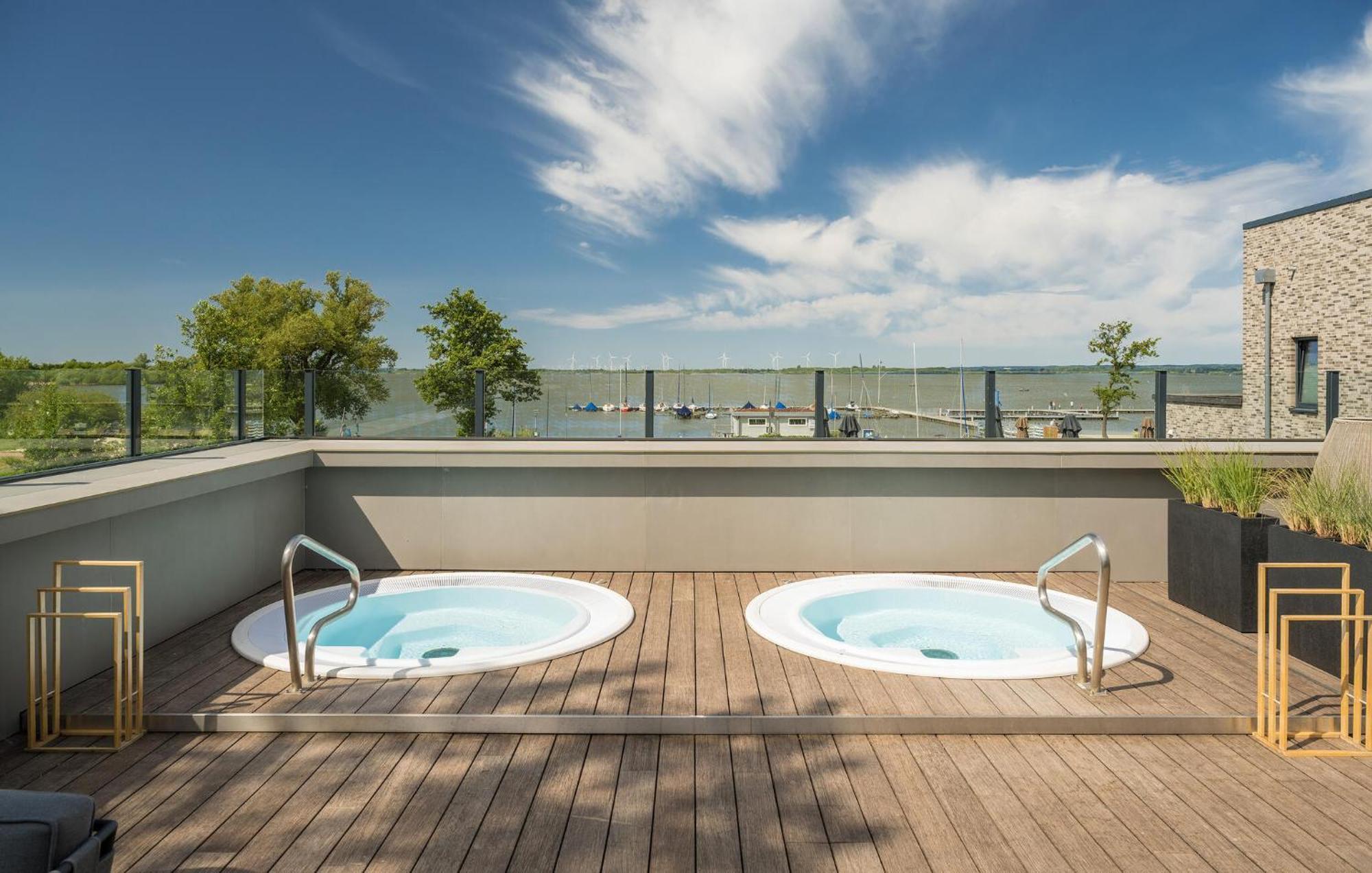 Beach Front Home In Lembruch-Duemmer See With Wifi Luaran gambar