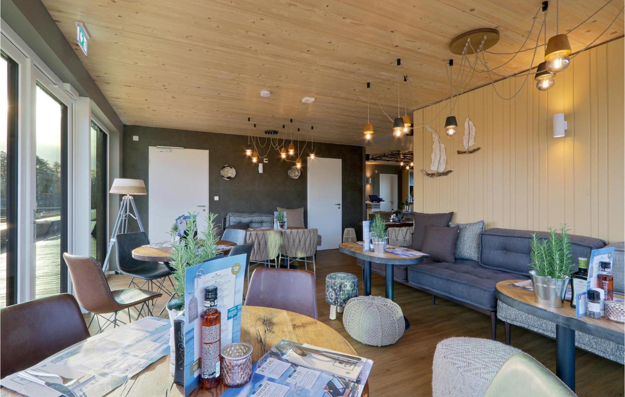 Beach Front Home In Lembruch-Duemmer See With Wifi Luaran gambar